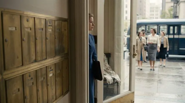 Grace Kelly-inspired woman reflecting changing female roles and natural 1950s beauty Grace Kelly-inspired woman reflecting changing female roles and natural 1950s beauty