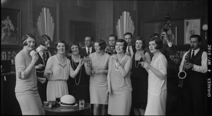 The Real Story of Flappers: Bob Cuts, Jazz, and Freedom!