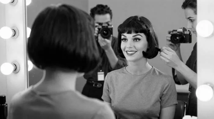 1950s Bettie Page Iconic Blunt Bangs