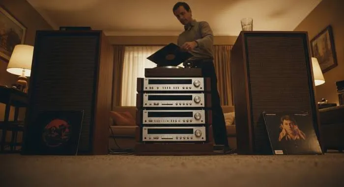 Retro Stereo Family Listening Memory